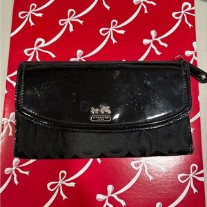 Coach Black Signature Patent Leather Continental Wallet